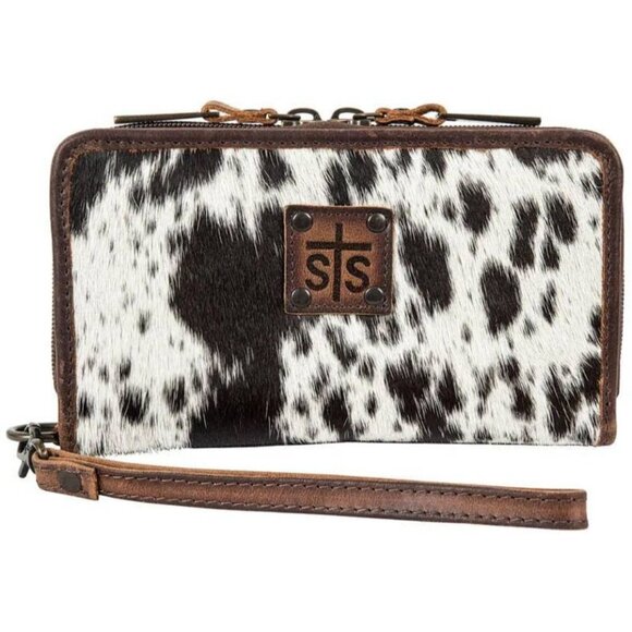STS Ranchwear Handbags - STS Ranchwear Cowhide Leather Wristlet Wallet Card Slots & Zippered Compartments